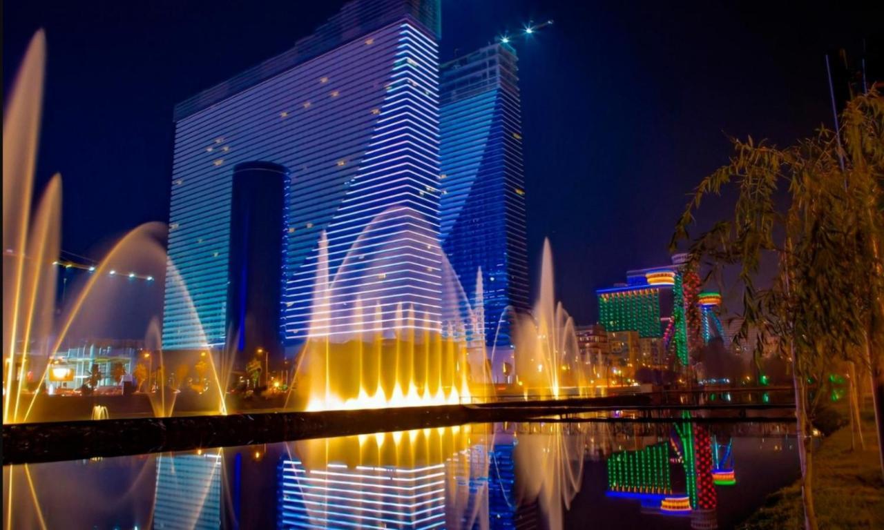 Orbi City In Batumi Eksteriør billede