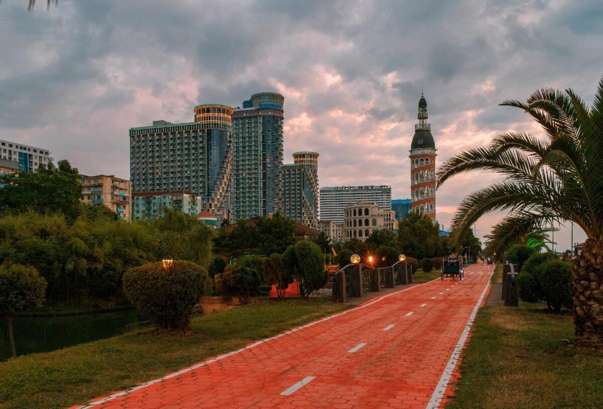 Orbi City In Batumi Eksteriør billede