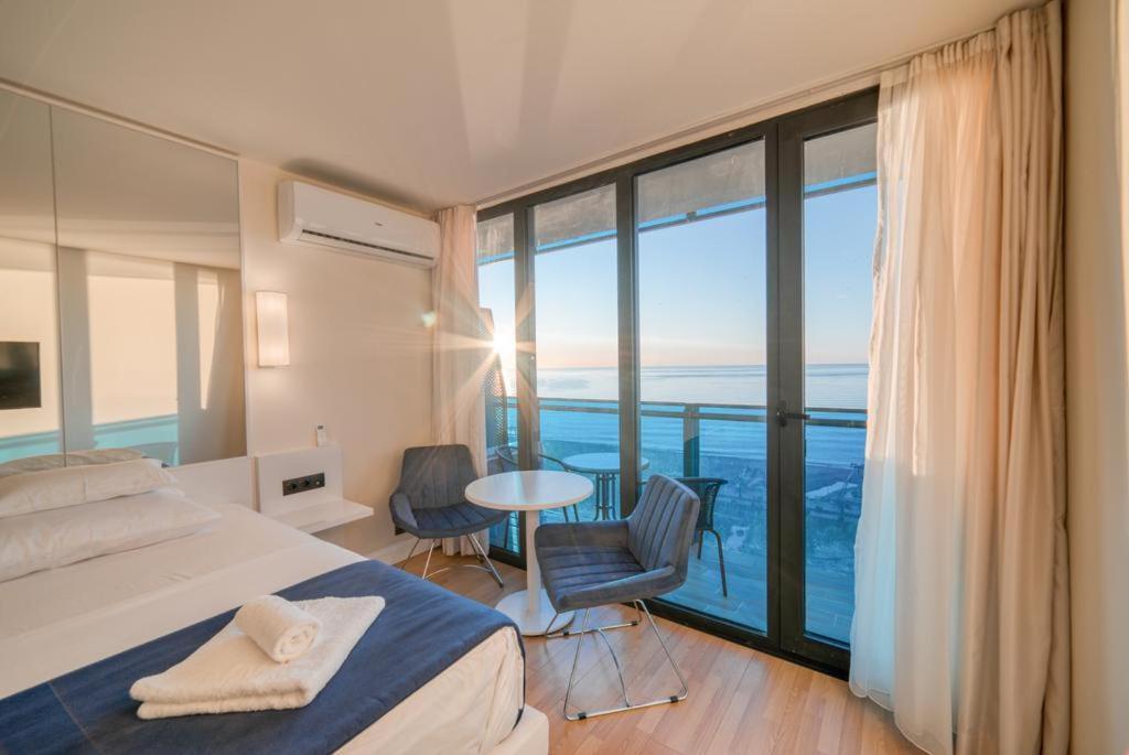 Orbi City In Batumi Eksteriør billede